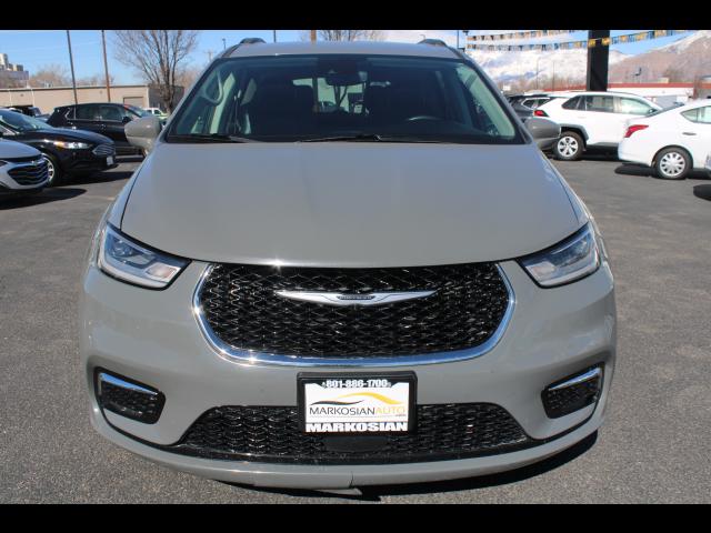 2022 Chrysler Pacifica Wagon 4D Touring L 3.6L V6