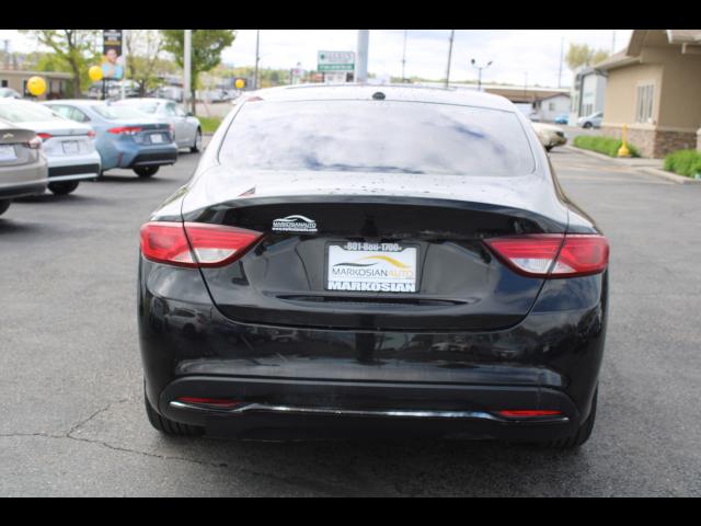 2016 Chrysler 200 Sedan 4D Limited 2.4L I4