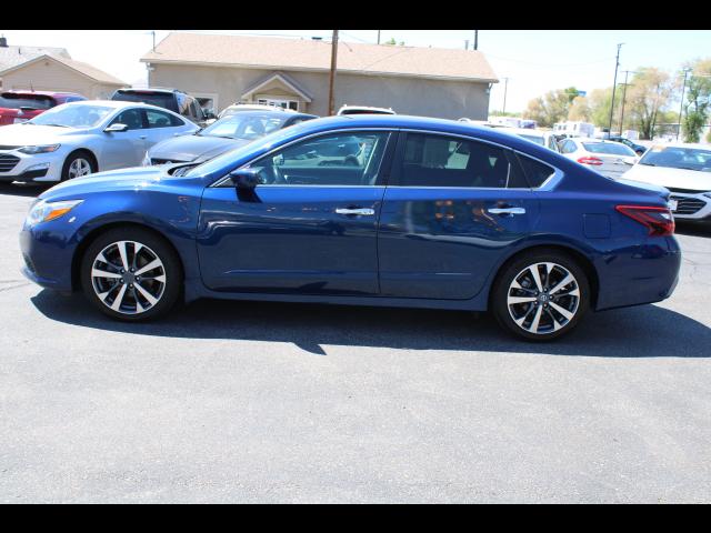 2017 Nissan Altima Sedan 4D SR 2.5L I4