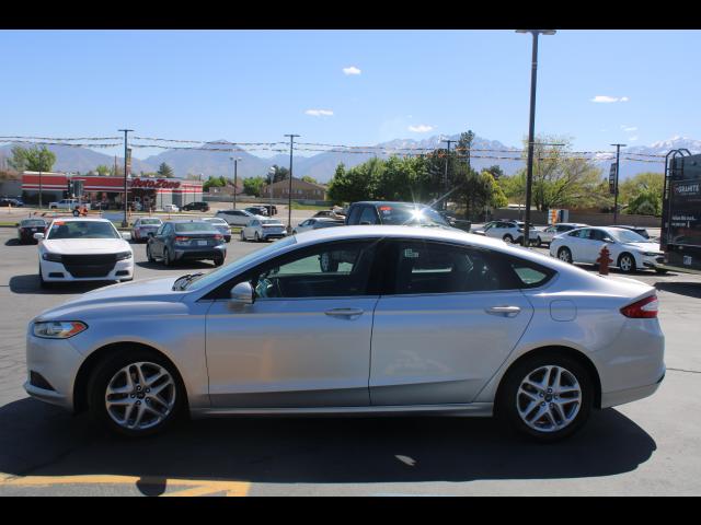 2016 Ford Fusion Sedan 4D SE 2.5L I4