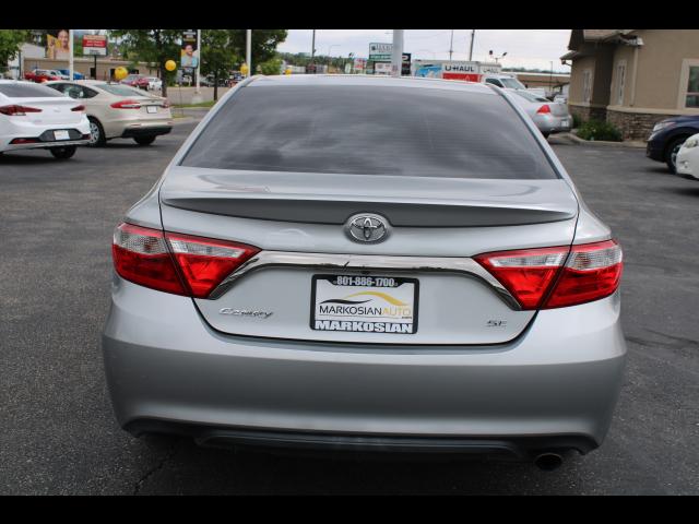 2015 Toyota Camry Sedan 4D SE 2.5L I4