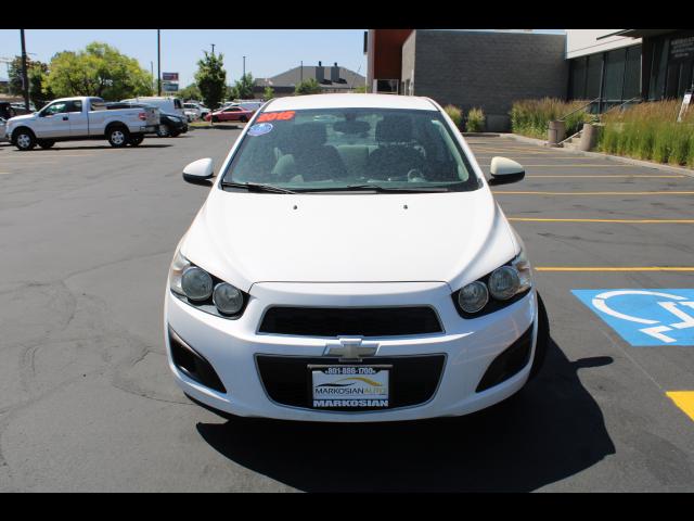 2015 Chevrolet Sonic LS Sedan 4D
