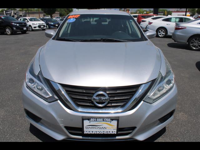 2017 Nissan Altima 2.5 SV (2017.5) Sedan 4D