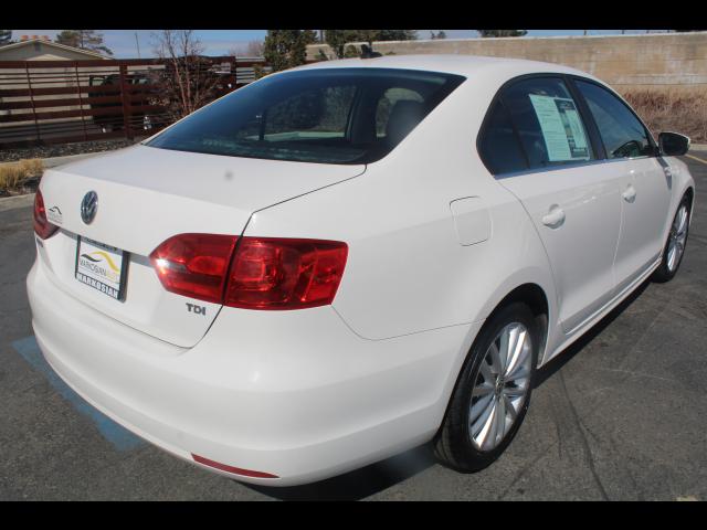 2014 Volkswagen Jetta Sedan 4D TDI 2.0L I4 T-Diesel