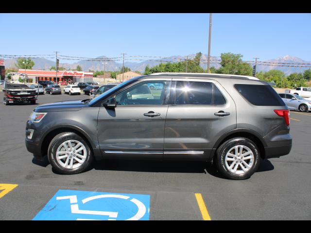 2017 Ford Explorer XLT Sport Utility 4D