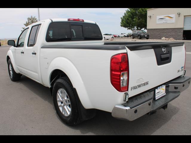 2017 Nissan Frontier Crew Cab SV Pickup 4D 6 ft