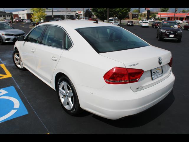 2013 Volkswagen Passat Sedan