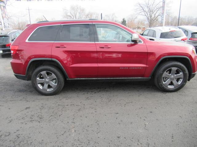 2013 Jeep Grand Cherokee Utility 4D Laredo 4WD 5.7L V8