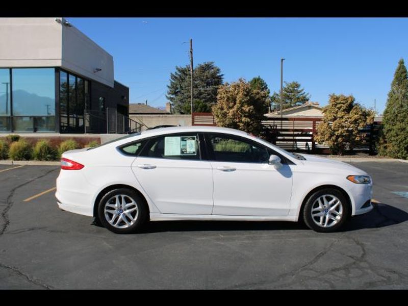 2013 Ford Fusion Sedan 4D SE 2.5L I4