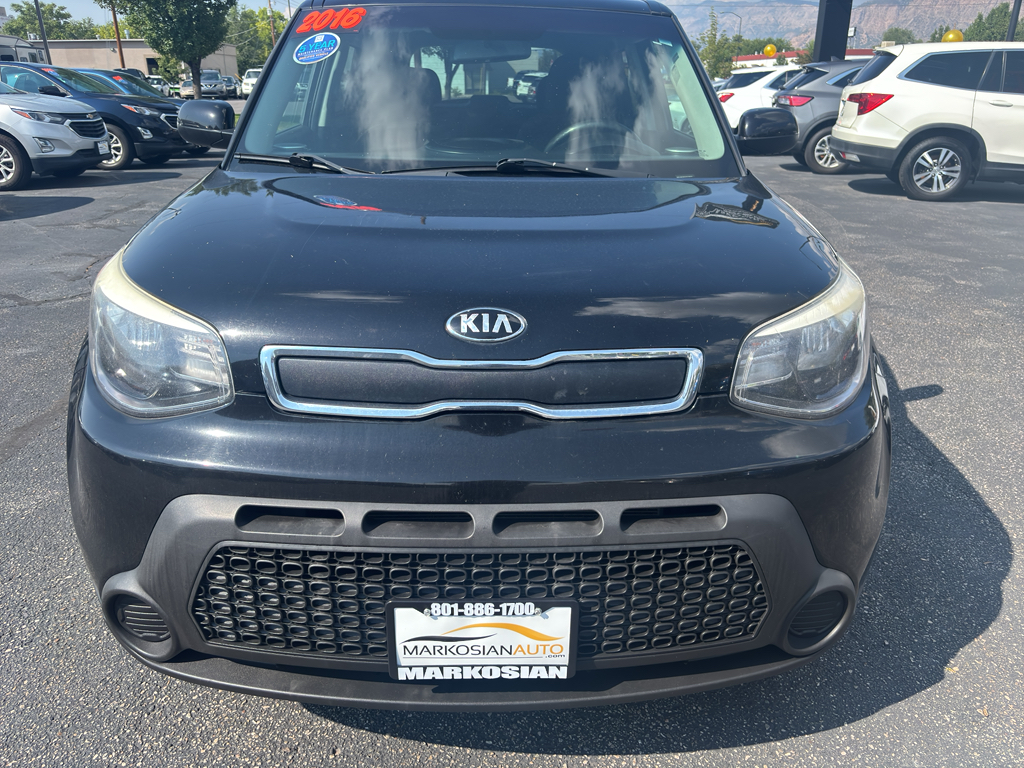 2016 Kia Soul Sedan