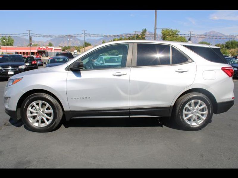 2021 Chevrolet Equinox LS Sport Utility 4D