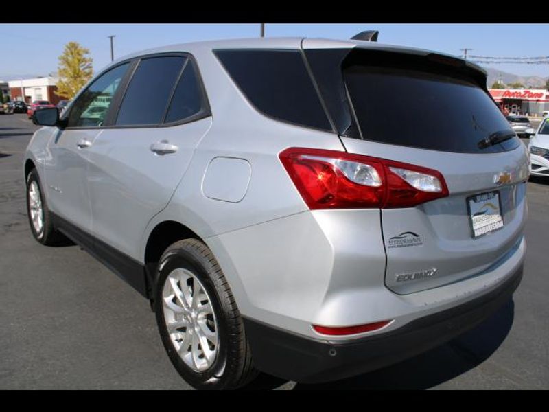 2021 Chevrolet Equinox LS Sport Utility 4D