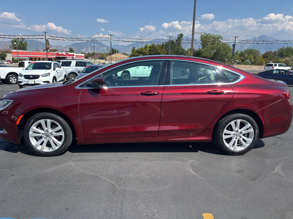 2016 Chrysler 200 Limited Sedan 4D