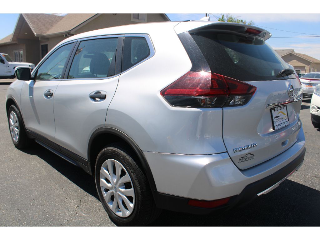 2020 Nissan Rogue S Sport Utility 4D