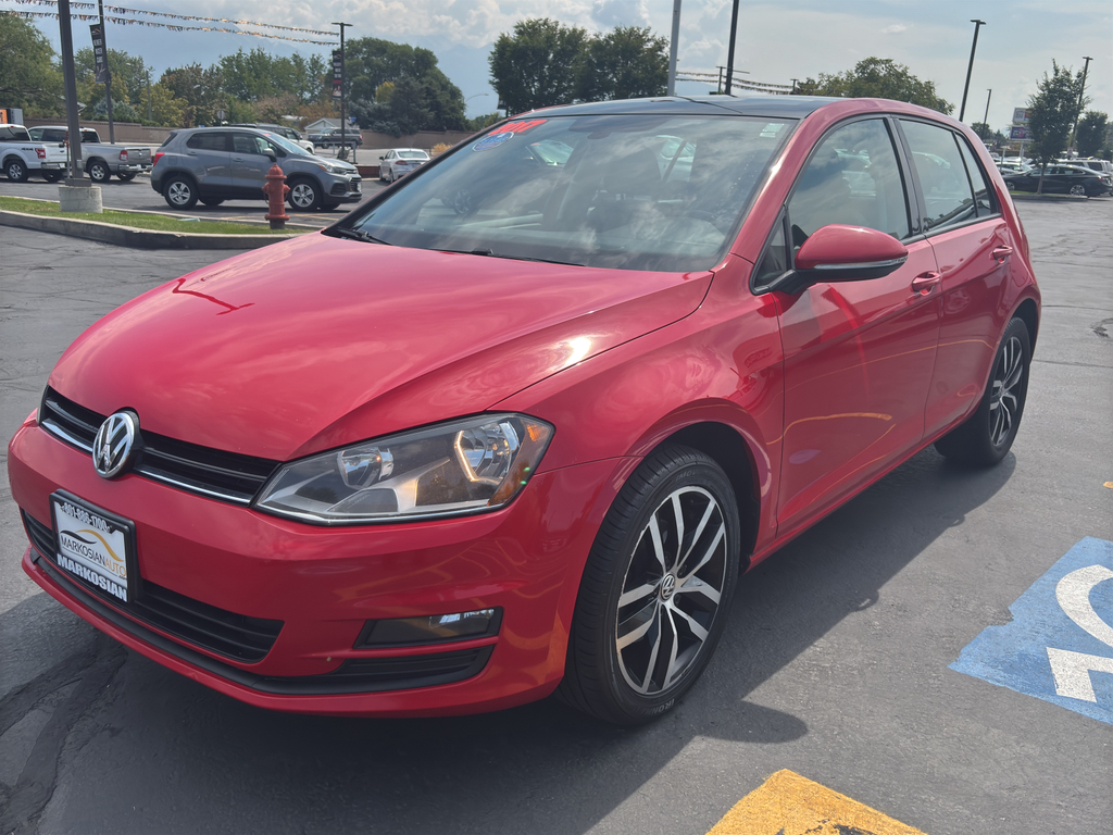 2017 Volkswagen Golf TSI SE Hatchback Sedan 4D