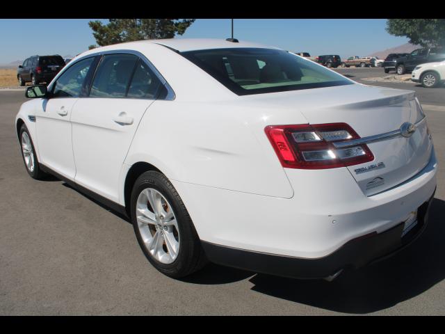 2015 Ford Taurus SEL Sedan 4D