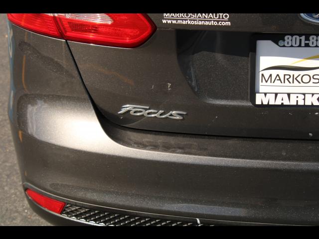 2016 Ford Focus Sedan 4D SE 2.0L I4