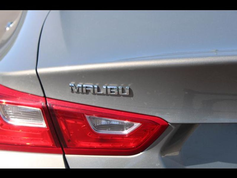 2017 Chevrolet Malibu Sedan 4D LT 1.5L I4 Turbo