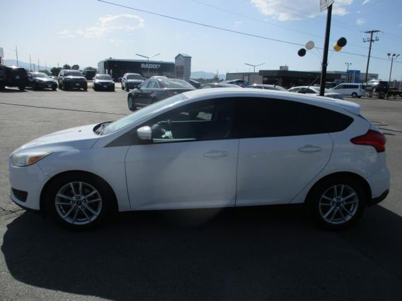2015 Ford Focus Hatchback 5D SE 2.0L I4