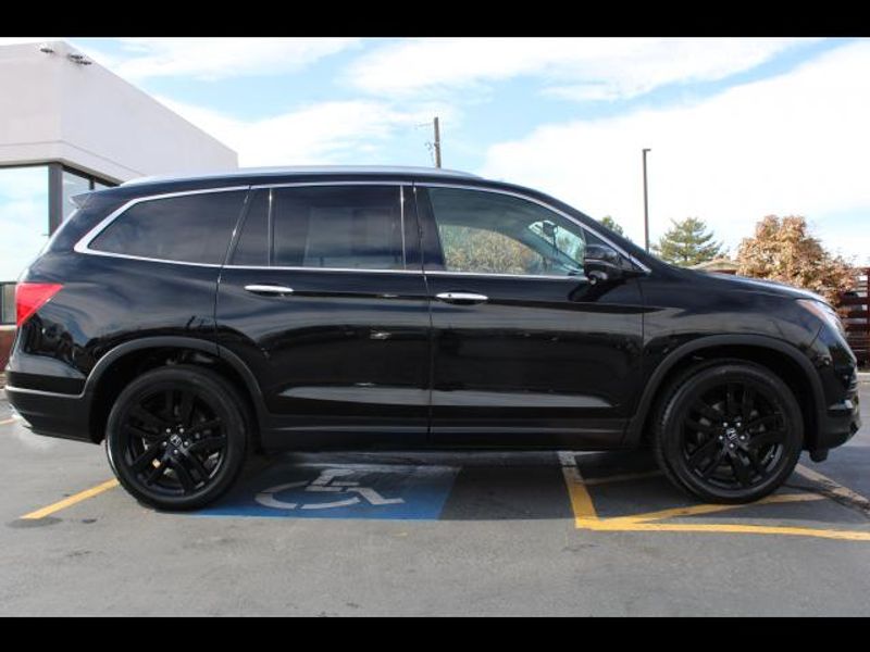 2017 Honda Pilot Utility 4D Touring AWD 3.5L V6