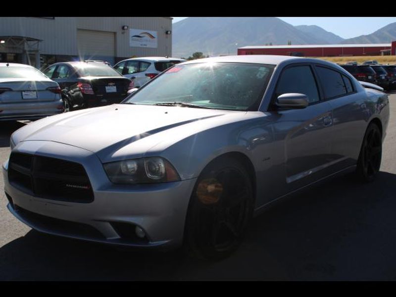 2014 Dodge Charger Sedan 4D R/T 5.7L V8