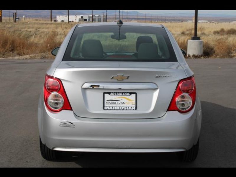 2016 Chevrolet Sonic Sedan 4D LT 1.8L I4 Auto