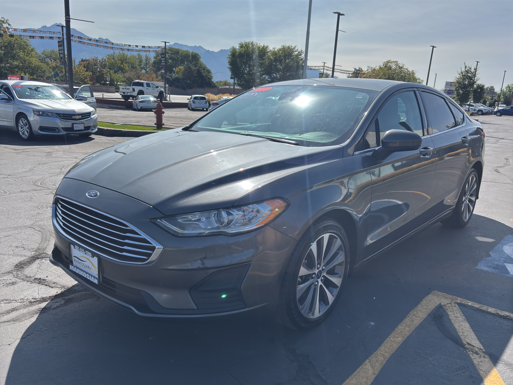 2019 Ford Fusion Sedan 4D SE AWD 2.0L I4 Turbo