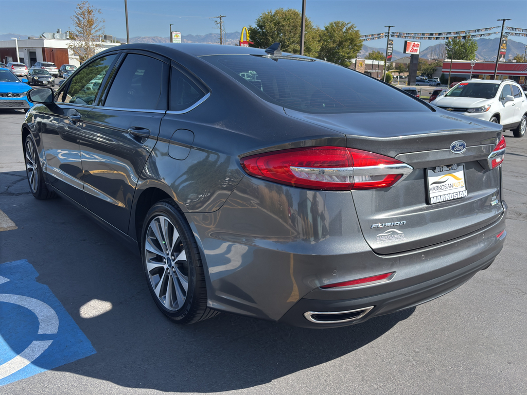 2019 Ford Fusion Sedan 4D SE AWD 2.0L I4 Turbo