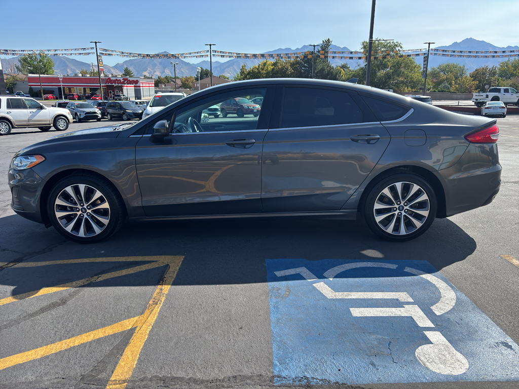 2019 Ford Fusion Sedan 4D SE AWD 2.0L I4 Turbo