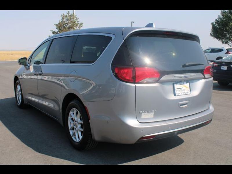 2020 Chrysler Pacifica Wagon 4D Touring 3.6L V6