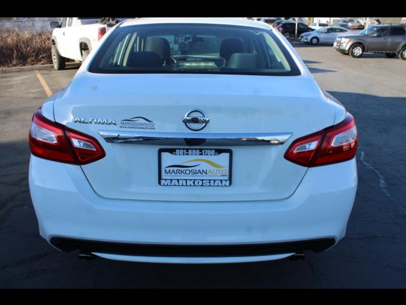 2016 Nissan Altima Sedan
