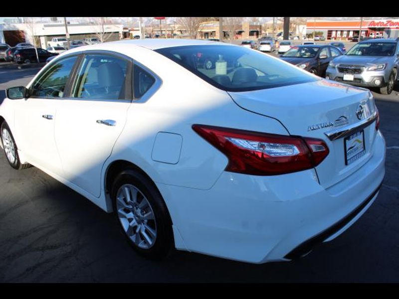 2016 Nissan Altima Sedan