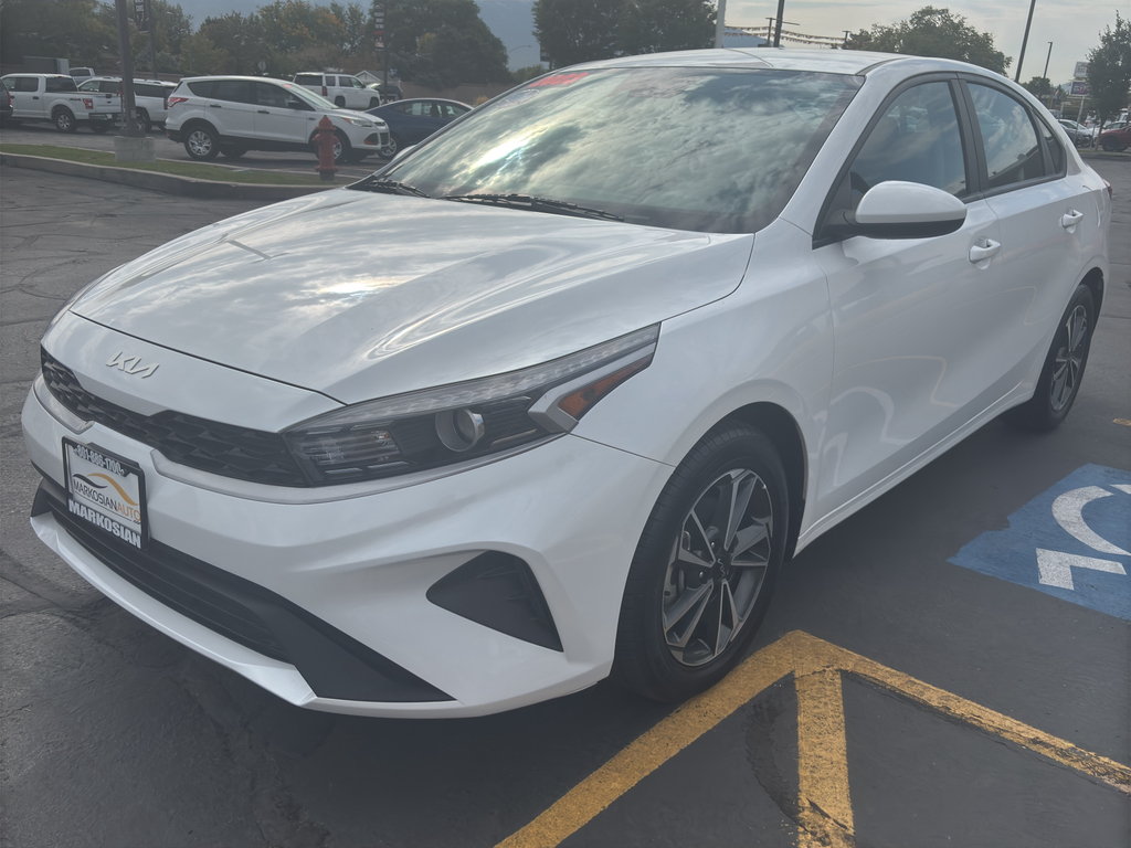 2023 Kia Forte Sedan 4D LXS 2.0L I4