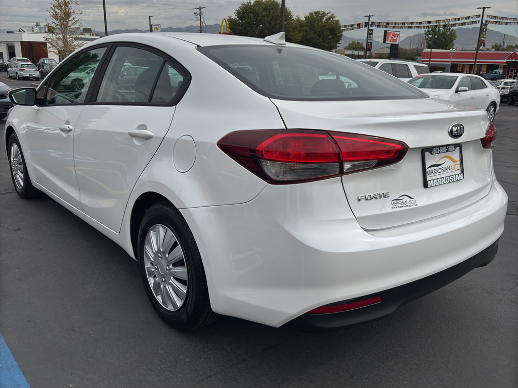 2018 Kia Forte LX Sedan 4D