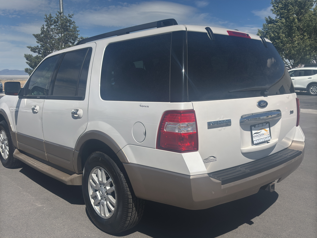 2011 Ford Expedition XLT Sport Utility 4D