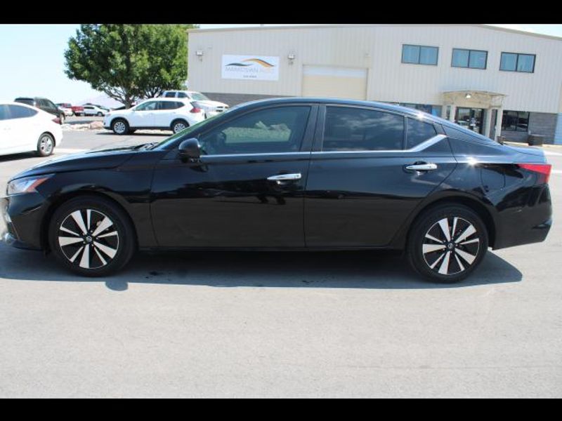 2021 Nissan Altima 2.5 SV Sedan 4D