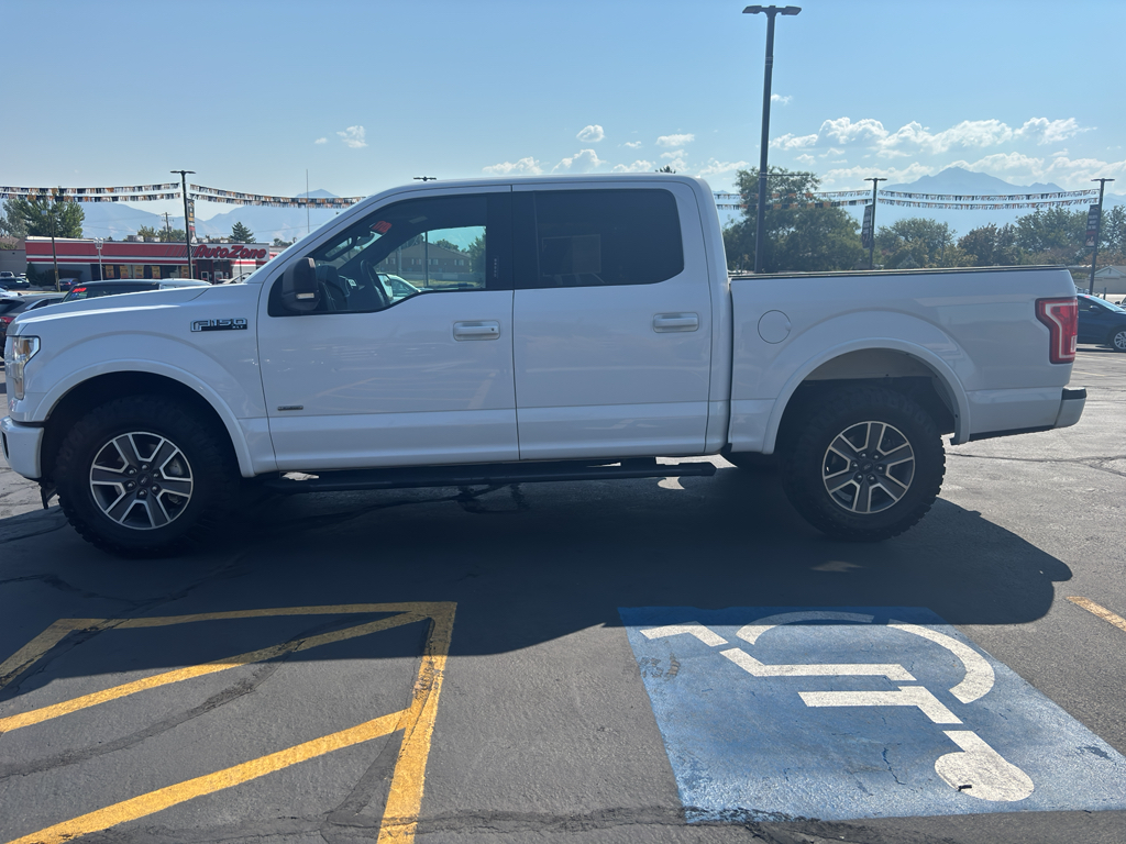 2017 Ford F150 SuperCrew Cab XLT Pickup 4D 5 1/2 ft