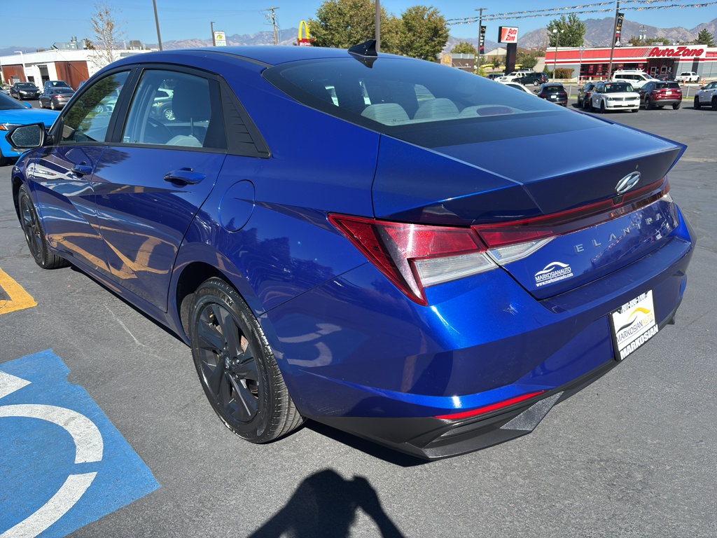 2021 Hyundai Elantra SEL Sedan 4D