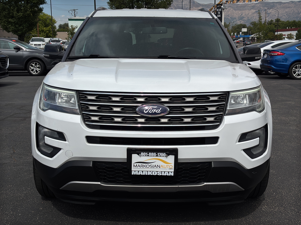 2017 Ford Explorer XLT Sport Utility 4D
