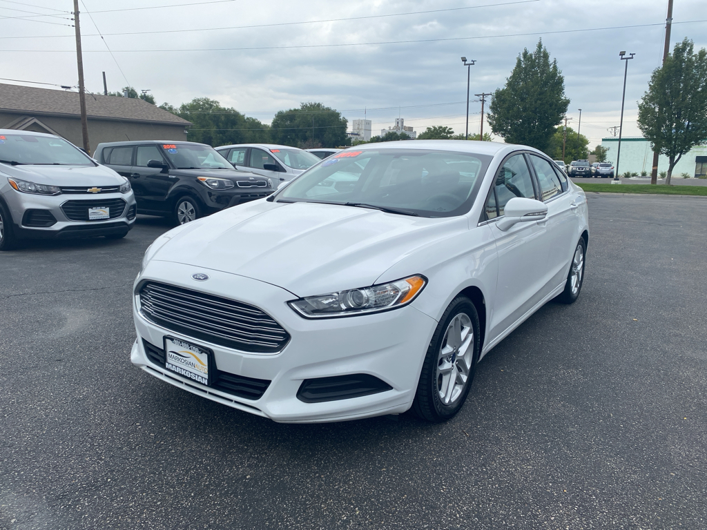2016 Ford Fusion SE Sedan 4D