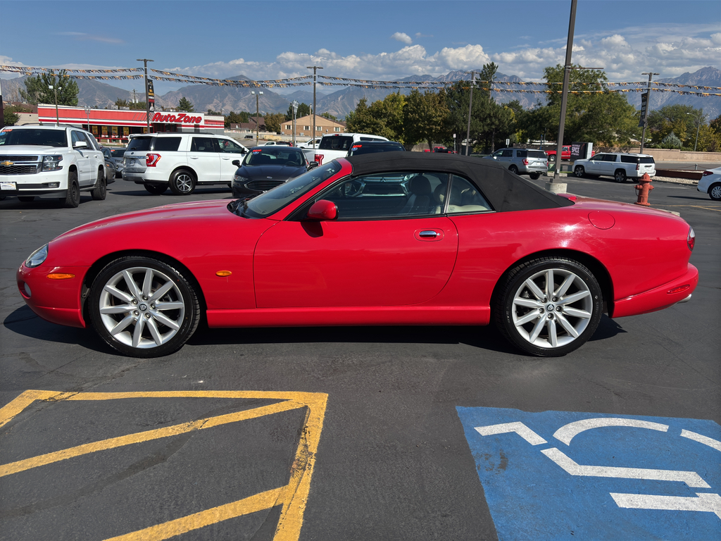 2005 Jaguar XK XK8 Convertible 2D