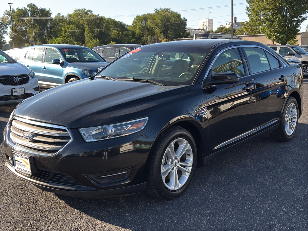 2018 Ford Taurus SEL Sedan 4D