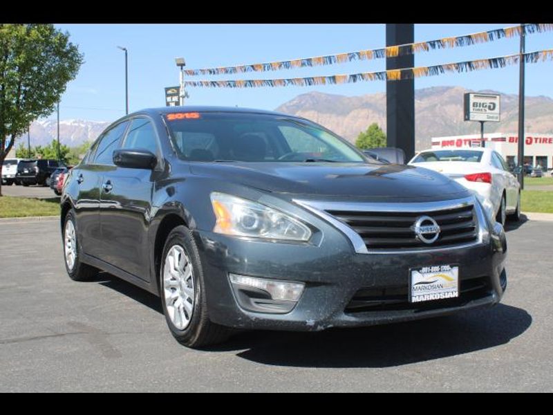 2015 Nissan Altima Sedan 4D S 2.5L I4