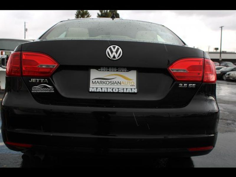 2012 Volkswagen Jetta Sedan 4D SE 2.5L I5 Auto