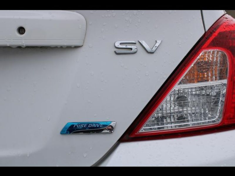 2016 Nissan Versa SV Sedan 4D