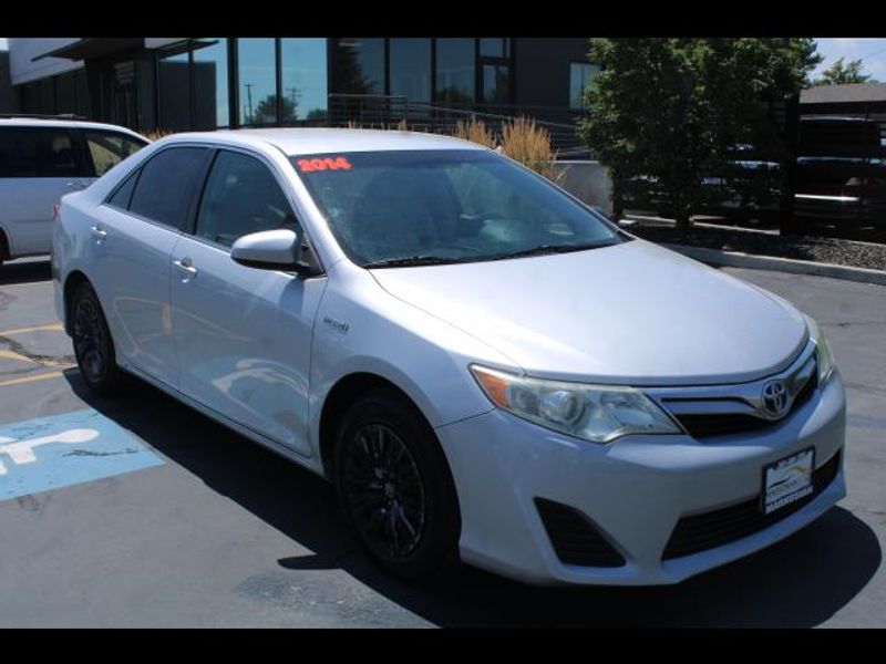 2014 Toyota Camry Sedan