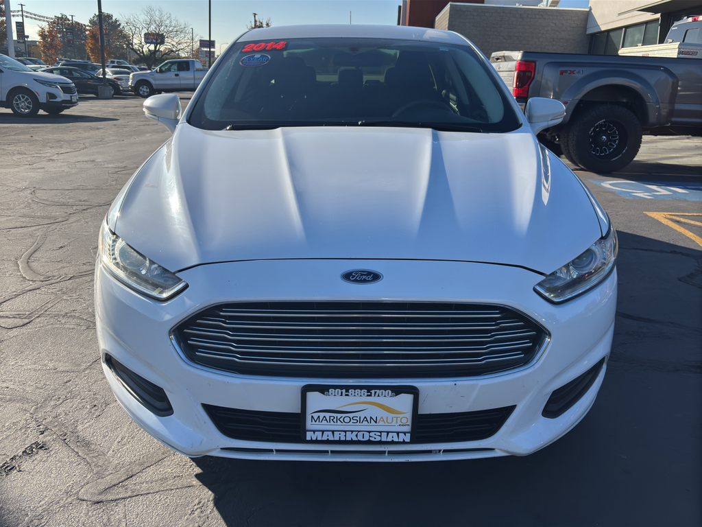 2014 Ford Fusion SE Sedan 4D
