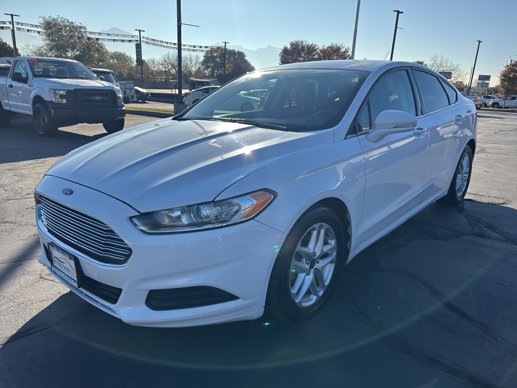 2014 Ford Fusion SE Sedan 4D