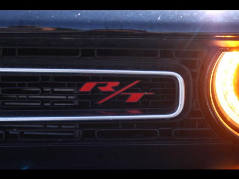 2022 Dodge Challenger Coupe 2D R/T 5.7L V8