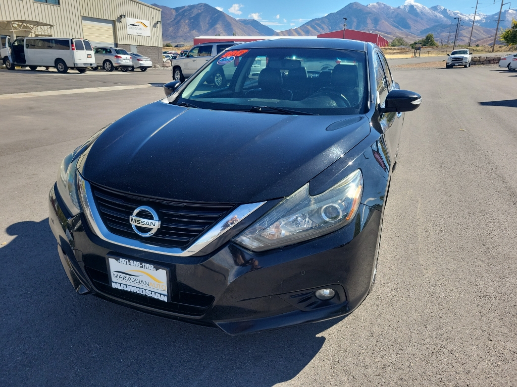 2017 Nissan Altima Sedan 4D SL 3.5L V6